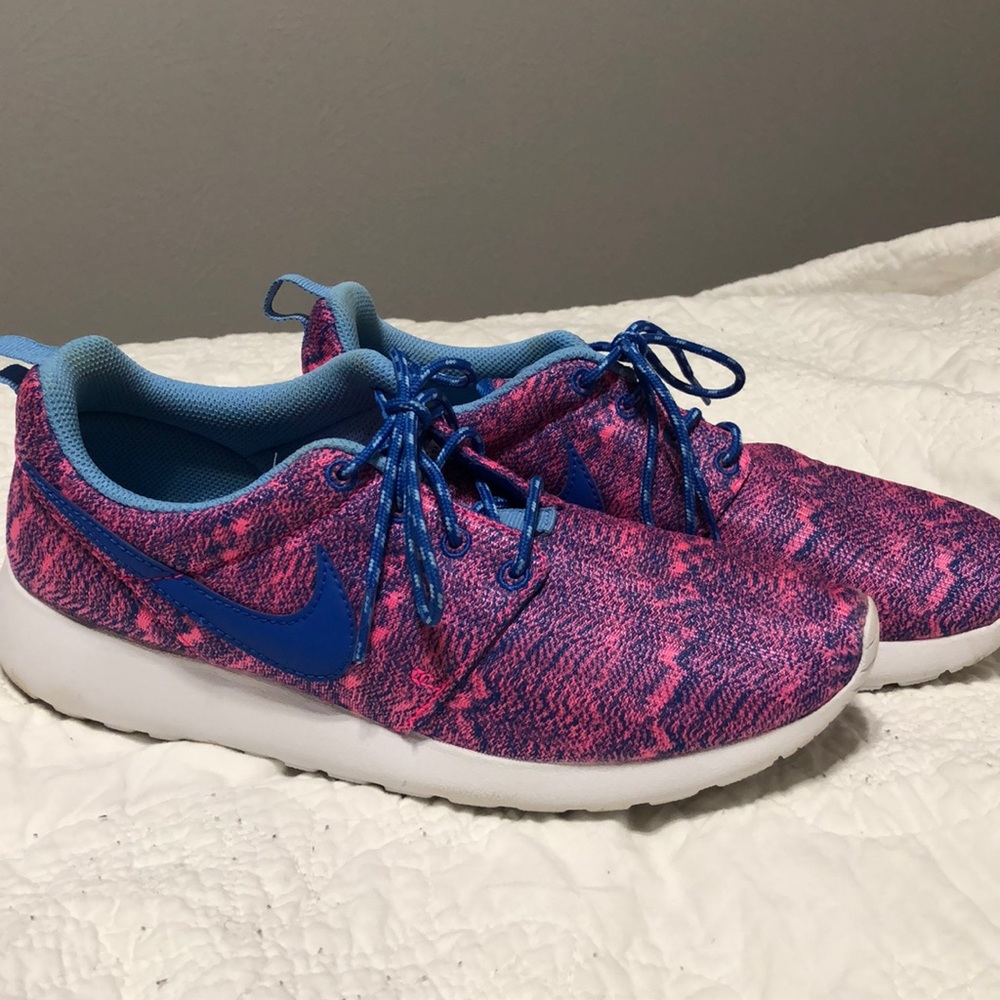 Nike Women’s Roshe Run